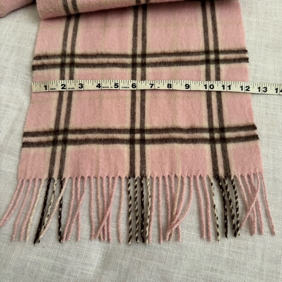 •Burberry Light Pink Plaid Cashmere Scarf Shawl 12”x70”Made In England - Picture 6 of 8